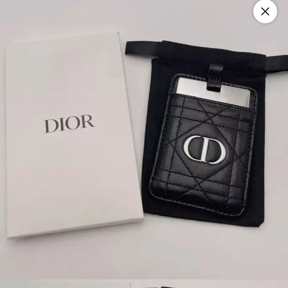 Very nice Dior mirror and holder fits mirror and one card or to cards new in box - Picture 2 of 2